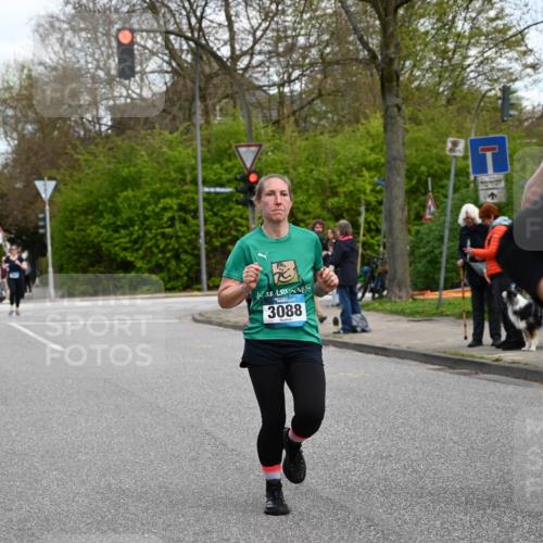 12.04.2026 - 45. Internationalen Wilhelmsburger Insellauf J. Mangold http://msf.ph/oto/9509744 12.04.2026 12:58:26 Ziel 2550, 3479, 4873, 4344, 3889, 3309, 5613, 3525, 5422, 3088, 3255, 5174, 5846, 3286, 3623, 4822, 2015, 3926, 3728, 4023, 2009, 4875, 5276 meine-sportfotos.de