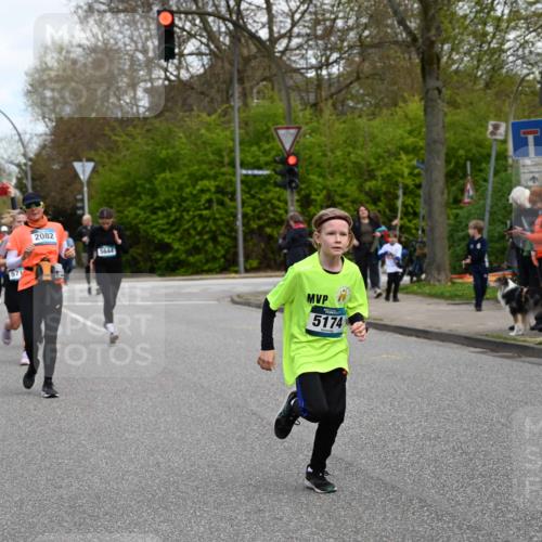 12.04.2026 - 45. Internationalen Wilhelmsburger Insellauf J. Mangold http://msf.ph/oto/9509852 12.04.2026 12:58:48 Ziel 3255, 5174, 5846, 3286, 3623, 4822, 2015, 3926, 3728, 4023, 2009, 4875, 4023, 2009, 4875, 5276, 3017, 5111, 5124, 5644, 5718, 2082, 4741, 5191, 4287, 5219, 2068, 3246, 4035, 5244, 4128, 5244, 4128, 4565, 5079, 4395, 4187, 5067, 2069, 4761 meine-sportfotos.de