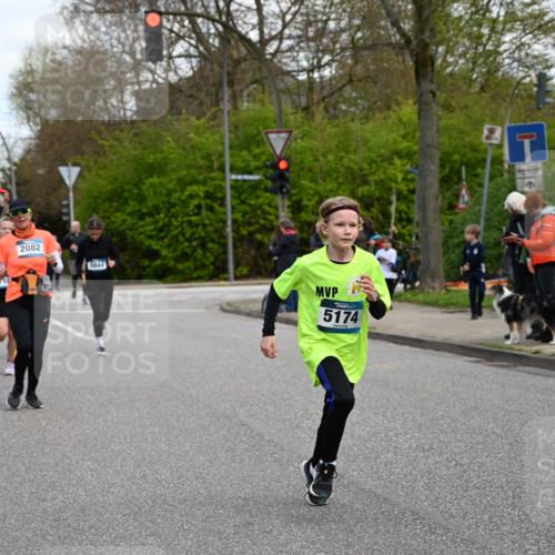 12.04.2026 - 45. Internationalen Wilhelmsburger Insellauf J. Mangold http://msf.ph/oto/9509853 12.04.2026 12:58:48 Ziel 3255, 5174, 5846, 3286, 3623, 4822, 2015, 3926, 3728, 4023, 2009, 4875, 4023, 2009, 4875, 5276, 3017, 5111, 5124, 5644, 5718, 2082, 4741, 5191, 4287, 5219, 2068, 3246, 4035, 5244, 4128, 5244, 4128, 4565, 5079, 4395, 4187, 5067, 2069, 4761 meine-sportfotos.de
