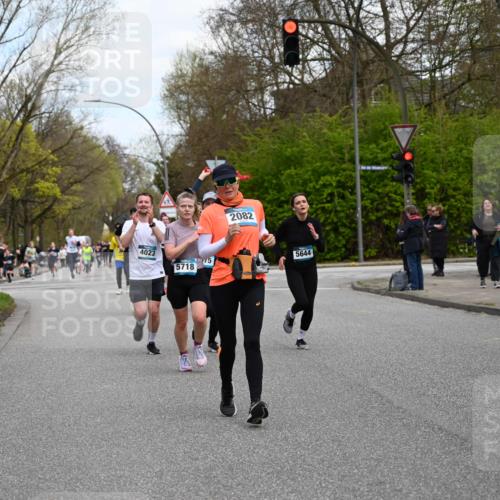 12.04.2026 - 45. Internationalen Wilhelmsburger Insellauf J. Mangold http://msf.ph/oto/9509858 12.04.2026 12:58:49 Ziel 3255, 5174, 5846, 3286, 3623, 4822, 2015, 3926, 3728, 4023, 2009, 4875, 5276, 3017, 5111, 5124, 5644, 5718, 2082, 4741, 5191, 4287, 5219, 2068, 3246, 4035, 5244, 4128, 4565, 5079, 4395, 4187, 5067, 2069, 4761, 5179, 3192 meine-sportfotos.de