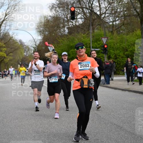 12.04.2026 - 45. Internationalen Wilhelmsburger Insellauf J. Mangold http://msf.ph/oto/9509869 12.04.2026 12:58:50 Ziel 3255, 5174, 5846, 3286, 3623, 4822, 2015, 3926, 3728, 4023, 2009, 4875, 5276, 5276, 3017, 5111, 5124, 5644, 5718, 2082, 4741, 5191, 4287, 5219, 2068, 3246, 4035, 5244, 4128, 4565, 4565, 5079, 4395, 4187, 5067, 2069, 4761, 5179, 3192, 5635, 4917 meine-sportfotos.de