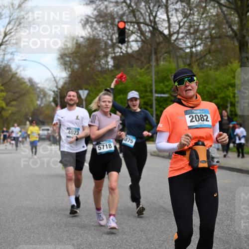 12.04.2026 - 45. Internationalen Wilhelmsburger Insellauf J. Mangold http://msf.ph/oto/9509873 12.04.2026 12:58:51 Ziel 3255, 5174, 5846, 3286, 3623, 4822, 2015, 3926, 3728, 4023, 2009, 4875, 5276, 3017, 5111, 5124, 5644, 5718, 2082, 4741, 5191, 4287, 5219, 2068, 3246, 4035, 5244, 4128, 4565, 5079, 5079, 4395, 4187, 5067, 2069, 4761, 5179, 3192, 5635, 4917, 4171, 4170 meine-sportfotos.de