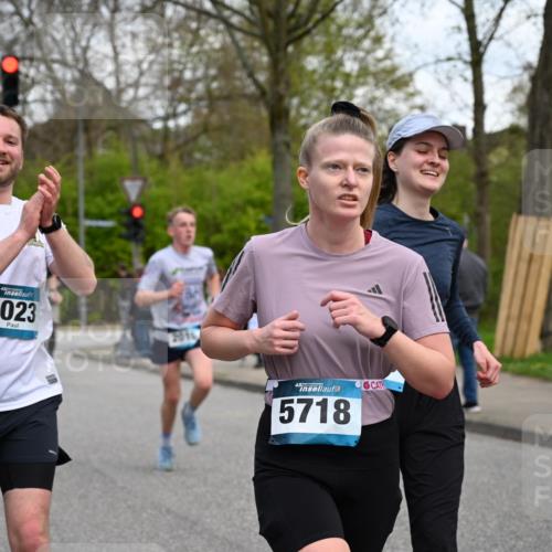 12.04.2026 - 45. Internationalen Wilhelmsburger Insellauf J. Mangold http://msf.ph/oto/9509894 12.04.2026 12:58:53 Ziel 5174, 5846, 3286, 3623, 4822, 2015, 3926, 3728, 4023, 2009, 4875, 5276, 3017, 5111, 5124, 5644, 5111, 5124, 5644, 5718, 2082, 4741, 5191, 4287, 5219, 2068, 3246, 4035, 5244, 4128, 4565, 5079, 4395, 4395, 4187, 5067, 2069, 4761, 5179, 3192, 5635, 4917, 4171, 4170 meine-sportfotos.de