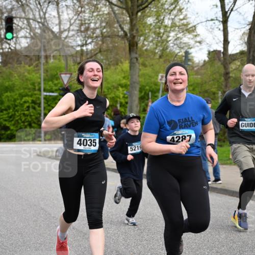 12.04.2026 - 45. Internationalen Wilhelmsburger Insellauf J. Mangold http://msf.ph/oto/9509916 12.04.2026 12:58:58 Ziel 5174, 5846, 3286, 3623, 4822, 2015, 3926, 3728, 4023, 2009, 4875, 5276, 3017, 5111, 5124, 5644, 5718, 2082, 4741, 5191, 4287, 5219, 2068, 3246, 4035, 3246, 4035, 5244, 4128, 4565, 5079, 4395, 4187, 5067, 5067, 2069, 4761, 5179, 3192, 5635, 4917, 4171, 4170, 5011, 4781, 4872, 4581, 5338 meine-sportfotos.de