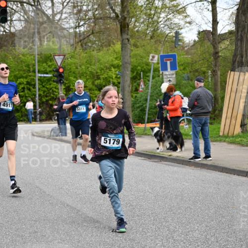 12.04.2026 - 45. Internationalen Wilhelmsburger Insellauf J. Mangold http://msf.ph/oto/9510013 12.04.2026 12:59:14 Ziel 5276, 3017, 5111, 5124, 5644, 5718, 2082, 4741, 5191, 4287, 5219, 2068, 3246, 4035, 5244, 4128, 4565, 5079, 4395, 4187, 5067, 2069, 4761, 5179, 3192, 5635, 4917, 5635, 4917, 4171, 4170, 5011, 4781, 4872, 4581, 5338, 5339, 2006, 4096, 5081, 2006, 4096, 5081, 4623, 4620, 3999, 5183, 5863, 5550, 5074 meine-sportfotos.de