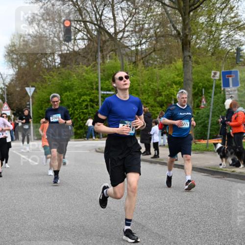 12.04.2026 - 45. Internationalen Wilhelmsburger Insellauf J. Mangold http://msf.ph/oto/9510016 12.04.2026 12:59:15 Ziel 5276, 3017, 5111, 5124, 5644, 5718, 2082, 4741, 5191, 4287, 5219, 2068, 3246, 4035, 5244, 4128, 4565, 5079, 4395, 4187, 5067, 2069, 4761, 5179, 3192, 5635, 4917, 4171, 4170, 4171, 4170, 5011, 4781, 4872, 4581, 5338, 5339, 2006, 4096, 5081, 4623, 4620, 3999, 5183, 5863, 5550, 5074, 5467 meine-sportfotos.de