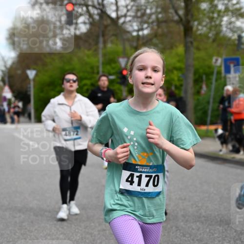 12.04.2026 - 45. Internationalen Wilhelmsburger Insellauf J. Mangold http://msf.ph/oto/9510052 12.04.2026 12:59:20 Ziel 5718, 2082, 4741, 5191, 4287, 5219, 2068, 3246, 4035, 5244, 4128, 4565, 5079, 4395, 4187, 5067, 2069, 4761, 5179, 3192, 5635, 4917, 4171, 4170, 5011, 4781, 4781, 4872, 4581, 5338, 5339, 2006, 4096, 5081, 4623, 4620, 3999, 5183, 5863, 5550, 5074, 5467, 3972, 2984, 2063 meine-sportfotos.de