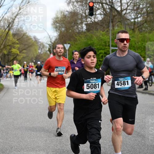 12.04.2026 - 45. Internationalen Wilhelmsburger Insellauf J. Mangold http://msf.ph/oto/9510100 12.04.2026 12:59:30 Ziel 4395, 4187, 5067, 2069, 4761, 5179, 3192, 5635, 4917, 4171, 4170, 5011, 4781, 4872, 4581, 5338, 5339, 2006, 4096, 5081, 4623, 4620, 4620, 3999, 5183, 5863, 5550, 5074, 5467, 3972, 2984, 2984, 2063, 2735, 5657, 4782, 2117, 2683, 4983, 3403, 4530, 5107, 5120, 2291, 5104, 5670, 5145, 5669 meine-sportfotos.de