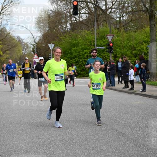 12.04.2026 - 45. Internationalen Wilhelmsburger Insellauf J. Mangold http://msf.ph/oto/9510116 12.04.2026 12:59:36 Ziel 2069, 4761, 5179, 3192, 5635, 4917, 4171, 4170, 5011, 4781, 4872, 4581, 5338, 5339, 2006, 4096, 5081, 4623, 4620, 3999, 5183, 5863, 5863, 5550, 5074, 5467, 3972, 2984, 2063, 2735, 5657, 4782, 2117, 2683, 4983, 3403, 4530, 5107, 5120, 2291, 5104, 5670, 5145, 5669, 3212, 3167, 3318, 3314, 3165, 4698 meine-sportfotos.de
