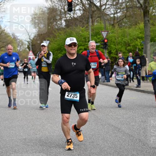 12.04.2026 - 45. Internationalen Wilhelmsburger Insellauf J. Mangold http://msf.ph/oto/9510152 12.04.2026 12:59:40 Ziel 4171, 4170, 5011, 4781, 4872, 4581, 5338, 5339, 2006, 4096, 5081, 4623, 4620, 3999, 5183, 5863, 5550, 5074, 5467, 3972, 2984, 2063, 2735, 5657, 4782, 2117, 2683, 4983, 3403, 4530, 5107, 5120, 4530, 5107, 5120, 2291, 5104, 5670, 5145, 5669, 3212, 3167, 3318, 3314, 3165, 4698, 4962, 5798 meine-sportfotos.de