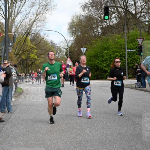 12.04.2026 - 45. Internationalen Wilhelmsburger Insellauf J. Mangold http://msf.ph/oto/9510170 12.04.2026 12:59:44 Ziel 4781, 4872, 4581, 5338, 5339, 2006, 4096, 5081, 4623, 4620, 3999, 5183, 5863, 5550, 5074, 5467, 3972, 2984, 2063, 2063, 2735, 5657, 4782, 2117, 2683, 4983, 3403, 4530, 5107, 5120, 2291, 5104, 5670, 5145, 5669, 3212, 3167, 3318, 3314, 3167, 3318, 3314, 3165, 4698, 4962, 5798, 4074, 5828, 5610, 5083 meine-sportfotos.de
