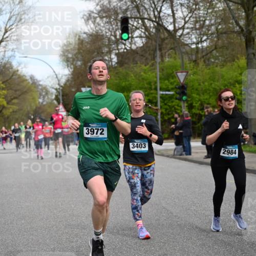 12.04.2026 - 45. Internationalen Wilhelmsburger Insellauf J. Mangold http://msf.ph/oto/9510184 12.04.2026 12:59:46 Ziel 4872, 4581, 5338, 5339, 2006, 4096, 5081, 4623, 4620, 3999, 5183, 5863, 5550, 5074, 5467, 3972, 2984, 2063, 2735, 5657, 5657, 4782, 2117, 2683, 4983, 3403, 4530, 5107, 5120, 2291, 5104, 5670, 5145, 5669, 3212, 3167, 3318, 3314, 3165, 3165, 4698, 4962, 5798, 4074, 5828, 5610, 5083, 4410 meine-sportfotos.de