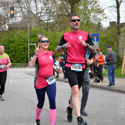 12.04.2026 - 45. Internationalen Wilhelmsburger Insellauf J. Mangold http://msf.ph/oto/9510203 12.04.2026 12:59:53 Ziel 4623, 4620, 3999, 5183, 5863, 5550, 5074, 5467, 3972, 2984, 2063, 2735, 5657, 4782, 2117, 2683, 4983, 3403, 4530, 5107, 5120, 2291, 5104, 5670, 5145, 5669, 2291, 5104, 5670, 5145, 5669, 3212, 3167, 3318, 3314, 3165, 4698, 4962, 5798, 4074, 5828, 4074, 5828, 5610, 5083, 4410, 3378 meine-sportfotos.de