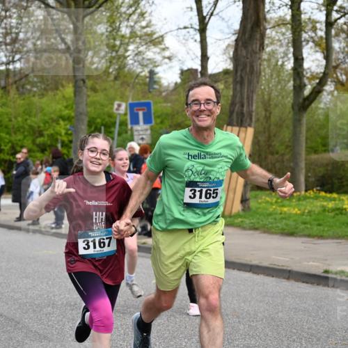 12.04.2026 - 45. Internationalen Wilhelmsburger Insellauf J. Mangold http://msf.ph/oto/9510264 12.04.2026 13:00:00 Ziel 5183, 5863, 5550, 5074, 5467, 3972, 2984, 2063, 2735, 5657, 4782, 2117, 2683, 4983, 3403, 4530, 5107, 5120, 2291, 5104, 5670, 5145, 5669, 3212, 3167, 3318, 3314, 3165, 4698, 4698, 4962, 5798, 4074, 5828, 5610, 5083, 4410, 3378, 5012 meine-sportfotos.de