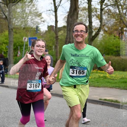 12.04.2026 - 45. Internationalen Wilhelmsburger Insellauf J. Mangold http://msf.ph/oto/9510267 12.04.2026 13:00:00 Ziel 5183, 5863, 5550, 5074, 5467, 3972, 2984, 2063, 2735, 5657, 4782, 2117, 2683, 4983, 3403, 4530, 5107, 5120, 2291, 5104, 5670, 5145, 5669, 3212, 3167, 3318, 3314, 3165, 4698, 4698, 4962, 5798, 4074, 5828, 5610, 5083, 4410, 3378, 5012 meine-sportfotos.de