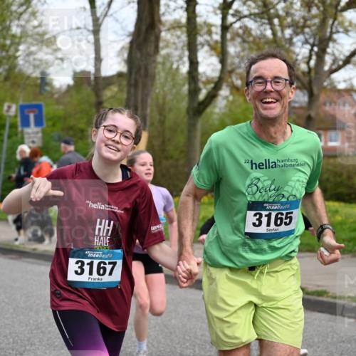 12.04.2026 - 45. Internationalen Wilhelmsburger Insellauf J. Mangold http://msf.ph/oto/9510270 12.04.2026 13:00:00 Ziel 5183, 5863, 5550, 5074, 5467, 3972, 2984, 2063, 2735, 5657, 4782, 2117, 2683, 4983, 3403, 4530, 5107, 5120, 2291, 5104, 5670, 5145, 5669, 3212, 3167, 3318, 3314, 3165, 4698, 4698, 4962, 5798, 4074, 5828, 5610, 5083, 4410, 3378, 5012 meine-sportfotos.de