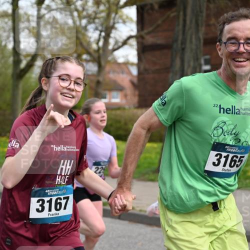 12.04.2026 - 45. Internationalen Wilhelmsburger Insellauf J. Mangold http://msf.ph/oto/9510274 12.04.2026 13:00:01 Ziel 5863, 5550, 5074, 5467, 3972, 2984, 2063, 2735, 5657, 4782, 2117, 2683, 4983, 3403, 4530, 5107, 5120, 2291, 5104, 5670, 5145, 5669, 3212, 3167, 3318, 3314, 3165, 4698, 4962, 5798, 4074, 5828, 5610, 5083, 4410, 3378, 5012, 2303, 4997, 4397 meine-sportfotos.de