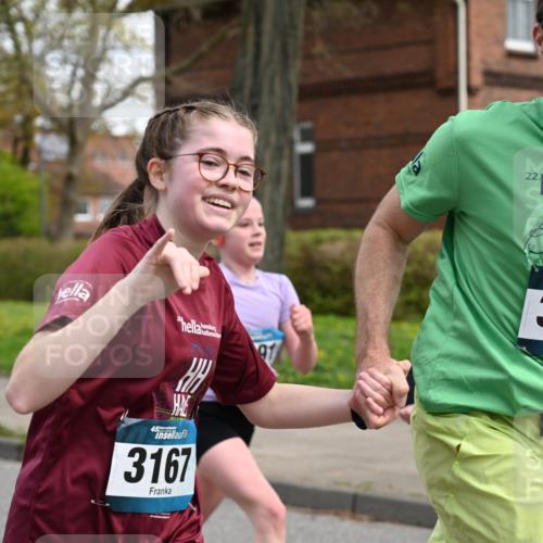 12.04.2026 - 45. Internationalen Wilhelmsburger Insellauf J. Mangold http://msf.ph/oto/9510276 12.04.2026 13:00:01 Ziel 5863, 5550, 5074, 5467, 3972, 2984, 2063, 2735, 5657, 4782, 2117, 2683, 4983, 3403, 4530, 5107, 5120, 2291, 5104, 5670, 5145, 5669, 3212, 3167, 3318, 3314, 3165, 4698, 4962, 5798, 4074, 5828, 5610, 5083, 4410, 3378, 5012, 2303, 4997, 4397 meine-sportfotos.de