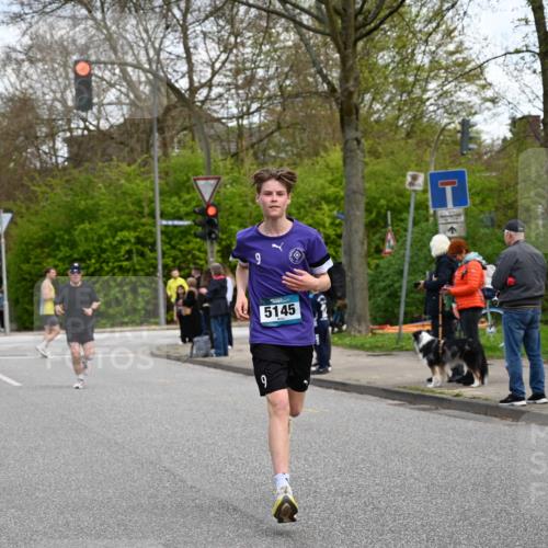 12.04.2026 - 45. Internationalen Wilhelmsburger Insellauf J. Mangold http://msf.ph/oto/9510285 12.04.2026 13:00:03 Ziel 5074, 5467, 3972, 2984, 2063, 2735, 5657, 4782, 2117, 2683, 4983, 3403, 4530, 5107, 5120, 2291, 5104, 5670, 5145, 5669, 3212, 3167, 3318, 3314, 3165, 4698, 4962, 5798, 4074, 5828, 5610, 5083, 4410, 3378, 5012, 2303, 4997, 4397, 5854 meine-sportfotos.de