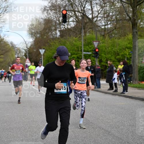 12.04.2026 - 45. Internationalen Wilhelmsburger Insellauf J. Mangold http://msf.ph/oto/9510317 12.04.2026 13:00:08 Ziel 2063, 2735, 5657, 4782, 2117, 2683, 4983, 3403, 4530, 5107, 5120, 2291, 5104, 5670, 5145, 5669, 3212, 3167, 3318, 3314, 3165, 4698, 4962, 5798, 4074, 5828, 5610, 5083, 4410, 3378, 5012, 2303, 4997, 4397, 5854, 5737, 5412, 4826 meine-sportfotos.de