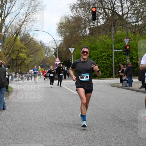 12.04.2026 - 45. Internationalen Wilhelmsburger Insellauf J. Mangold http://msf.ph/oto/9510350 12.04.2026 13:00:12 Ziel 4782, 2117, 2683, 4983, 3403, 4530, 5107, 5120, 2291, 5104, 5670, 5145, 5669, 3212, 3167, 3318, 3314, 3165, 4698, 4962, 5798, 4074, 5828, 5610, 5083, 4410, 3378, 5012, 2303, 4997, 4397, 5854, 5737, 5412, 4826, 3136, 4098, 4468, 2964 meine-sportfotos.de