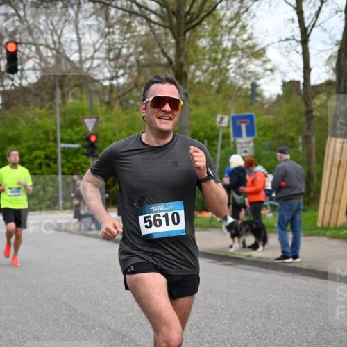 12.04.2026 - 45. Internationalen Wilhelmsburger Insellauf J. Mangold http://msf.ph/oto/9510364 12.04.2026 13:00:13 Ziel 2683, 4983, 3403, 4530, 5107, 5120, 2291, 5104, 5670, 5145, 5669, 3212, 3167, 3318, 3314, 3165, 4698, 4962, 5798, 4074, 5828, 5610, 5083, 4410, 3378, 5012, 2303, 4997, 4397, 2303, 4997, 4397, 5854, 5737, 5412, 4826, 3136, 4098, 4468, 2964, 5311 meine-sportfotos.de