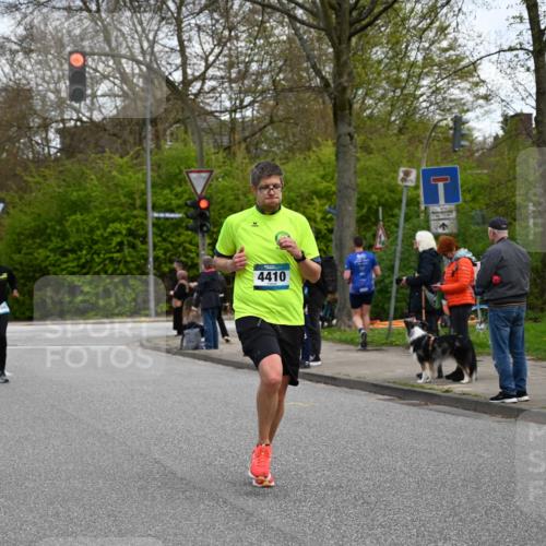 12.04.2026 - 45. Internationalen Wilhelmsburger Insellauf J. Mangold http://msf.ph/oto/9510373 12.04.2026 13:00:15 Ziel 2683, 4983, 3403, 4530, 5107, 5120, 2291, 5104, 5670, 5145, 5669, 3212, 3167, 3318, 3314, 3165, 4698, 4962, 5798, 4074, 5828, 5610, 5083, 4410, 3378, 5012, 2303, 4997, 4397, 5854, 5854, 5737, 5412, 4826, 3136, 4098, 4468, 2964, 5311, 4707 meine-sportfotos.de