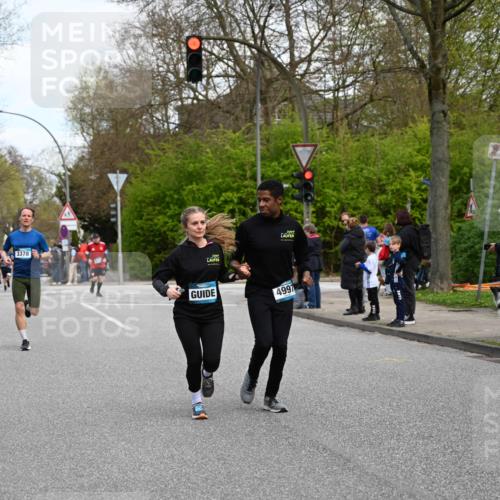 12.04.2026 - 45. Internationalen Wilhelmsburger Insellauf J. Mangold http://msf.ph/oto/9510391 12.04.2026 13:00:19 Ziel 3212, 3167, 3318, 3314, 3165, 4698, 4962, 5798, 4074, 5828, 5610, 5083, 4410, 3378, 5012, 2303, 4997, 4397, 5854, 5737, 5412, 4826, 3136, 4098, 4468, 2964, 5311, 4707, 4696, 5777, 3166, 4702 meine-sportfotos.de