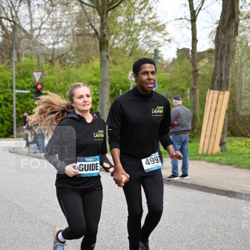 12.04.2026 - 45. Internationalen Wilhelmsburger Insellauf J. Mangold http://msf.ph/oto/9510410 12.04.2026 13:00:21 Ziel 3167, 3318, 3314, 3165, 4698, 4962, 5798, 4074, 5828, 5610, 5083, 4410, 3378, 5012, 2303, 4997, 4397, 5854, 5737, 5412, 4826, 3136, 4098, 3136, 4098, 4468, 2964, 5311, 4707, 4696, 5777, 3166, 4702, 4407, 4827 meine-sportfotos.de
