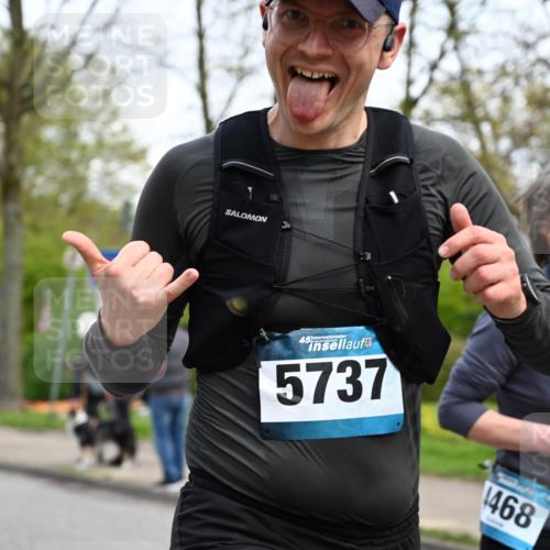 12.04.2026 - 45. Internationalen Wilhelmsburger Insellauf J. Mangold http://msf.ph/oto/9510494 12.04.2026 13:00:37 Ziel 3378, 5012, 2303, 4997, 4397, 5854, 5737, 5412, 4826, 3136, 4098, 4468, 2964, 5311, 5311, 4707, 4696, 5777, 3166, 4702, 4407, 4827, 4622, 4622, 5799, 4537, 4538, 4830, 4354, 4772, 4355, 5106, 4332, 5765, 4944, 4546, 5485, 4625, 4637, 3436, 3437, 2578, 4937 meine-sportfotos.de