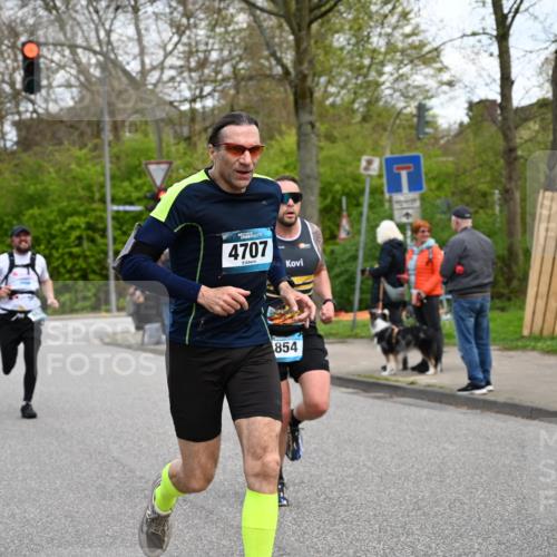 12.04.2026 - 45. Internationalen Wilhelmsburger Insellauf J. Mangold http://msf.ph/oto/9510526 12.04.2026 13:00:40 Ziel 3378, 5012, 2303, 4997, 4397, 5854, 5737, 5412, 4826, 3136, 4098, 4468, 2964, 5311, 4707, 4696, 5777, 3166, 4702, 4407, 4827, 4622, 5799, 4537, 4538, 5799, 4537, 4538, 4830, 4354, 4772, 4355, 5106, 4332, 5765, 4944, 4546, 5485, 4625, 4637, 3436, 3437, 2578, 4937, 5135, 5186, 4765 meine-sportfotos.de