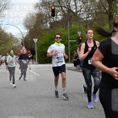 12.04.2026 - 45. Internationalen Wilhelmsburger Insellauf J. Mangold http://msf.ph/oto/9510547 12.04.2026 13:00:44 Ziel 5012, 2303, 4997, 4397, 5854, 5737, 5412, 4826, 3136, 4098, 4468, 2964, 5311, 4707, 4696, 5777, 3166, 4702, 4407, 4407, 4827, 4622, 5799, 4537, 4538, 4830, 4354, 4772, 4355, 5106, 4332, 5765, 5765, 4944, 4546, 5485, 4625, 4637, 3436, 3437, 2578, 4937, 5135, 5186, 4765, 5167, 4869, 5636, 3954, 5182 meine-sportfotos.de