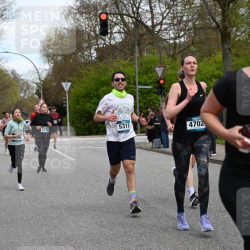12.04.2026 - 45. Internationalen Wilhelmsburger Insellauf J. Mangold http://msf.ph/oto/9510548 12.04.2026 13:00:44 Ziel 5012, 2303, 4997, 4397, 5854, 5737, 5412, 4826, 3136, 4098, 4468, 2964, 5311, 4707, 4696, 5777, 3166, 4702, 4407, 4407, 4827, 4622, 5799, 4537, 4538, 4830, 4354, 4772, 4355, 5106, 4332, 5765, 5765, 4944, 4546, 5485, 4625, 4637, 3436, 3437, 2578, 4937, 5135, 5186, 4765, 5167, 4869, 5636, 3954, 5182 meine-sportfotos.de