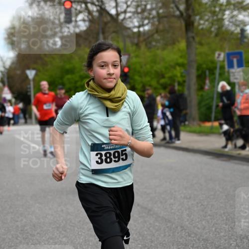 12.04.2026 - 45. Internationalen Wilhelmsburger Insellauf J. Mangold http://msf.ph/oto/9510570 12.04.2026 13:00:47 Ziel 5012, 2303, 4997, 4397, 5854, 5737, 5412, 4826, 3136, 4098, 4468, 2964, 5311, 4707, 4696, 5777, 3166, 4702, 4407, 4827, 4622, 5799, 4537, 4538, 4830, 4354, 4772, 4355, 5106, 4332, 5765, 4944, 4546, 5485, 5485, 4625, 4637, 3436, 3437, 2578, 4937, 5135, 5186, 4765, 5167, 4869, 5636, 3954, 5182, 4778, 5692, 4644, 4925, 5351 meine-sportfotos.de