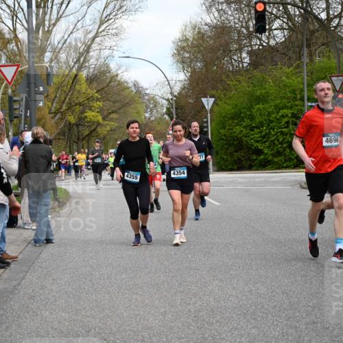 12.04.2026 - 45. Internationalen Wilhelmsburger Insellauf J. Mangold http://msf.ph/oto/9510580 12.04.2026 13:00:49 Ziel 2303, 4997, 4397, 5854, 5737, 5412, 4826, 3136, 4098, 4468, 2964, 5311, 4707, 4696, 5777, 3166, 4702, 4407, 4827, 4622, 4622, 5799, 4537, 4538, 4830, 4354, 4772, 4355, 5106, 4332, 5765, 4944, 4546, 5485, 4625, 4637, 3436, 3437, 2578, 4937, 3437, 2578, 4937, 5135, 5186, 4765, 5167, 4869, 5636, 3954, 5182, 4778, 5692, 4644, 4925, 5351, 5140, 4965 meine-sportfotos.de
