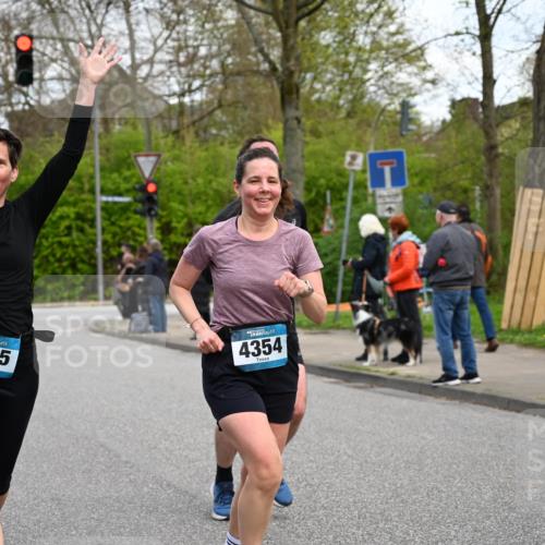 12.04.2026 - 45. Internationalen Wilhelmsburger Insellauf J. Mangold http://msf.ph/oto/9510601 12.04.2026 13:00:52 Ziel 5854, 5737, 5412, 4826, 3136, 4098, 4468, 2964, 5311, 4707, 4696, 5777, 3166, 4702, 4407, 4827, 4622, 5799, 4537, 4538, 5799, 4537, 4538, 4830, 4354, 4772, 4355, 5106, 4332, 5765, 4944, 4546, 5485, 4625, 4637, 3436, 3437, 2578, 4937, 5135, 5186, 4765, 5186, 4765, 5167, 4869, 5636, 3954, 5182, 4778, 5692, 4644, 4925, 5351, 5140, 4965, 3154, 4754, 4890, 4888, 4889, 5349, 3726 meine-sportfotos.de