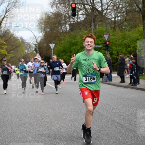 12.04.2026 - 45. Internationalen Wilhelmsburger Insellauf J. Mangold http://msf.ph/oto/9510612 12.04.2026 13:00:53 Ziel 5737, 5412, 4826, 3136, 4098, 4468, 2964, 5311, 4707, 4696, 5777, 3166, 4702, 4407, 4827, 4622, 5799, 4537, 4538, 4830, 4354, 4772, 4355, 5106, 4332, 5765, 4944, 4546, 5485, 4625, 4637, 3436, 3437, 2578, 4937, 5135, 5186, 4765, 5167, 4869, 5636, 3954, 5182, 4778, 5692, 4644, 4925, 5351, 5140, 4965, 3154, 4754, 4890, 4888, 4889, 5349, 3726 meine-sportfotos.de