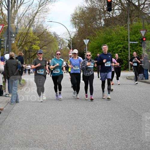 12.04.2026 - 45. Internationalen Wilhelmsburger Insellauf J. Mangold http://msf.ph/oto/9510624 12.04.2026 13:00:55 Ziel 5412, 4826, 3136, 4098, 4468, 2964, 5311, 4707, 4696, 5777, 3166, 4702, 4407, 4827, 4622, 5799, 4537, 4538, 4830, 4354, 4772, 4355, 5106, 4332, 4355, 5106, 4332, 5765, 4944, 4546, 5485, 4625, 4637, 3436, 3437, 2578, 4937, 5135, 5186, 4765, 5167, 4869, 4869, 5636, 3954, 5182, 4778, 5692, 4644, 4925, 5351, 5140, 4965, 3154, 4754, 4890, 4888, 4889, 5349, 3726, 5679, 5472 meine-sportfotos.de