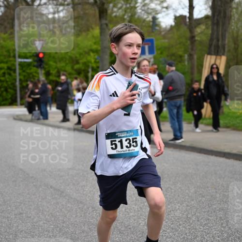 12.04.2026 - 45. Internationalen Wilhelmsburger Insellauf J. Mangold http://msf.ph/oto/9510741 12.04.2026 13:01:10 Ziel 4827, 4622, 5799, 4537, 4538, 4830, 4354, 4772, 4355, 5106, 4332, 5765, 4944, 4546, 5485, 4625, 4637, 3436, 3437, 2578, 4937, 5135, 5186, 4765, 5167, 4869, 5636, 3954, 5182, 4778, 5692, 4644, 5692, 4644, 4925, 5351, 5140, 4965, 3154, 4754, 4890, 4888, 4889, 5349, 3726, 5679, 5472, 5807, 5782, 4666, 5781, 5782, 4666, 5781, 5796, 2675, 2736, 3995 meine-sportfotos.de