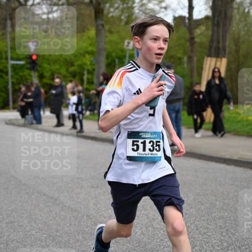12.04.2026 - 45. Internationalen Wilhelmsburger Insellauf J. Mangold http://msf.ph/oto/9510742 12.04.2026 13:01:10 Ziel 4827, 4622, 5799, 4537, 4538, 4830, 4354, 4772, 4355, 5106, 4332, 5765, 4944, 4546, 5485, 4625, 4637, 3436, 3437, 2578, 4937, 5135, 5186, 4765, 5167, 4869, 5636, 3954, 5182, 4778, 5692, 4644, 5692, 4644, 4925, 5351, 5140, 4965, 3154, 4754, 4890, 4888, 4889, 5349, 3726, 5679, 5472, 5807, 5782, 4666, 5781, 5782, 4666, 5781, 5796, 2675, 2736, 3995 meine-sportfotos.de