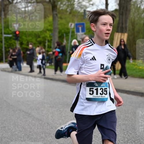 12.04.2026 - 45. Internationalen Wilhelmsburger Insellauf J. Mangold http://msf.ph/oto/9510743 12.04.2026 13:01:10 Ziel 4827, 4622, 5799, 4537, 4538, 4830, 4354, 4772, 4355, 5106, 4332, 5765, 4944, 4546, 5485, 4625, 4637, 3436, 3437, 2578, 4937, 5135, 5186, 4765, 5167, 4869, 5636, 3954, 5182, 4778, 5692, 4644, 5692, 4644, 4925, 5351, 5140, 4965, 3154, 4754, 4890, 4888, 4889, 5349, 3726, 5679, 5472, 5807, 5782, 4666, 5781, 5782, 4666, 5781, 5796, 2675, 2736, 3995 meine-sportfotos.de