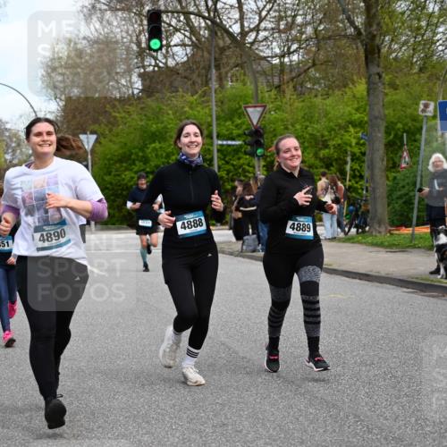 12.04.2026 - 45. Internationalen Wilhelmsburger Insellauf J. Mangold http://msf.ph/oto/9510763 12.04.2026 13:01:16 Ziel 5799, 4537, 4538, 4830, 4354, 4772, 4355, 5106, 4332, 5765, 4944, 4546, 5485, 4625, 4637, 3436, 3437, 2578, 4937, 5135, 5186, 4765, 5167, 4869, 5636, 3954, 5182, 4778, 5692, 4644, 4925, 5351, 5140, 4965, 3154, 4754, 4890, 4888, 4889, 5349, 3726, 4890, 4888, 4889, 5349, 3726, 5679, 5472, 5807, 5782, 4666, 5781, 5796, 2675, 2736, 2736, 3995, 5188, 5852, 3626, 5409, 5059 meine-sportfotos.de