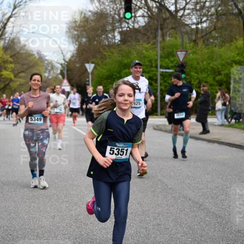 12.04.2026 - 45. Internationalen Wilhelmsburger Insellauf J. Mangold http://msf.ph/oto/9510780 12.04.2026 13:01:18 Ziel 4830, 4354, 4772, 4355, 5106, 4332, 5765, 4944, 4546, 5485, 4625, 4637, 3436, 3437, 2578, 4937, 5135, 5186, 4765, 5167, 4869, 5636, 3954, 5182, 4778, 5692, 4644, 4925, 5351, 5140, 4965, 3154, 4754, 4890, 4888, 4889, 5349, 3726, 5679, 5679, 5472, 5807, 5782, 4666, 5781, 5796, 2675, 2736, 3995, 5188, 5852, 3626, 5409, 5059, 2083 meine-sportfotos.de