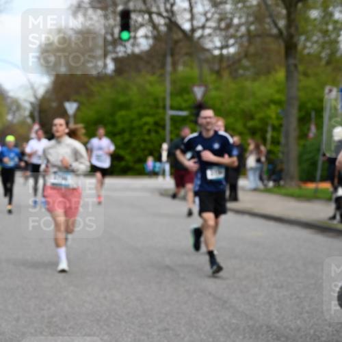 12.04.2026 - 45. Internationalen Wilhelmsburger Insellauf J. Mangold http://msf.ph/oto/9510798 12.04.2026 13:01:21 Ziel 5765, 4944, 4546, 5485, 4625, 4637, 3436, 3437, 2578, 4937, 5135, 5186, 4765, 5167, 4869, 5636, 3954, 5182, 4778, 5692, 4644, 4925, 5351, 5140, 4965, 3154, 4754, 4890, 4888, 4889, 5349, 3726, 5679, 5472, 5807, 5807, 5782, 4666, 5781, 5796, 2675, 2736, 3995, 5188, 5852, 3626, 5409, 5059, 2083, 5176 meine-sportfotos.de