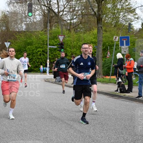 12.04.2026 - 45. Internationalen Wilhelmsburger Insellauf J. Mangold http://msf.ph/oto/9510803 12.04.2026 13:01:21 Ziel 5765, 4944, 4546, 5485, 4625, 4637, 3436, 3437, 2578, 4937, 5135, 5186, 4765, 5167, 4869, 5636, 3954, 5182, 4778, 5692, 4644, 4925, 5351, 5140, 4965, 3154, 4754, 4890, 4888, 4889, 5349, 3726, 5679, 5472, 5807, 5807, 5782, 4666, 5781, 5796, 2675, 2736, 3995, 5188, 5852, 3626, 5409, 5059, 2083, 5176 meine-sportfotos.de