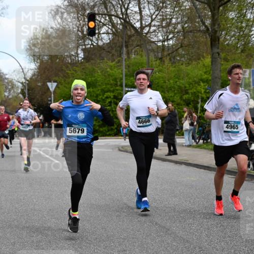 12.04.2026 - 45. Internationalen Wilhelmsburger Insellauf J. Mangold http://msf.ph/oto/9510824 12.04.2026 13:01:25 Ziel 4625, 4637, 3436, 3437, 2578, 4937, 5135, 5186, 4765, 5167, 4869, 5636, 3954, 5182, 4778, 5692, 4644, 4925, 5351, 5140, 4965, 3154, 4754, 4890, 4888, 4889, 5349, 3726, 5679, 5472, 5807, 5782, 4666, 5781, 5796, 2675, 5796, 2675, 2736, 3995, 5188, 5188, 5852, 3626, 5409, 5059, 2083, 5176, 4423, 2185 meine-sportfotos.de