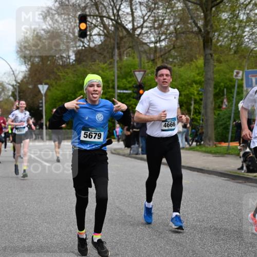 12.04.2026 - 45. Internationalen Wilhelmsburger Insellauf J. Mangold http://msf.ph/oto/9510828 12.04.2026 13:01:25 Ziel 4625, 4637, 3436, 3437, 2578, 4937, 5135, 5186, 4765, 5167, 4869, 5636, 3954, 5182, 4778, 5692, 4644, 4925, 5351, 5140, 4965, 3154, 4754, 4890, 4888, 4889, 5349, 3726, 5679, 5472, 5807, 5782, 4666, 5781, 5796, 2675, 5796, 2675, 2736, 3995, 5188, 5188, 5852, 3626, 5409, 5059, 2083, 5176, 4423, 2185 meine-sportfotos.de