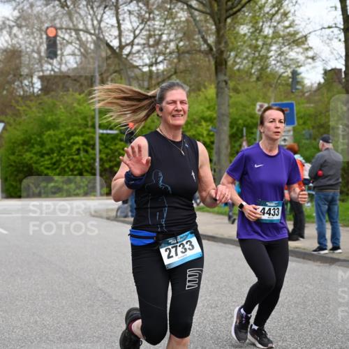 12.04.2026 - 45. Internationalen Wilhelmsburger Insellauf J. Mangold http://msf.ph/oto/9510992 12.04.2026 13:01:48 Ziel 5796, 2675, 2736, 3995, 5188, 5852, 3626, 5409, 5059, 2083, 5176, 4423, 2185, 5100, 4422, 2733, 4433, 2738, 3129, 3616, 3616, 5181, 5117, 3663, 5540, 5137, 4527, 4606, 5455, 4817, 4818, 4966, 2278, 2292, 2057, 5068, 3858, 3859, 4525, 4072, 2086, 5827, 4310, 4308 meine-sportfotos.de