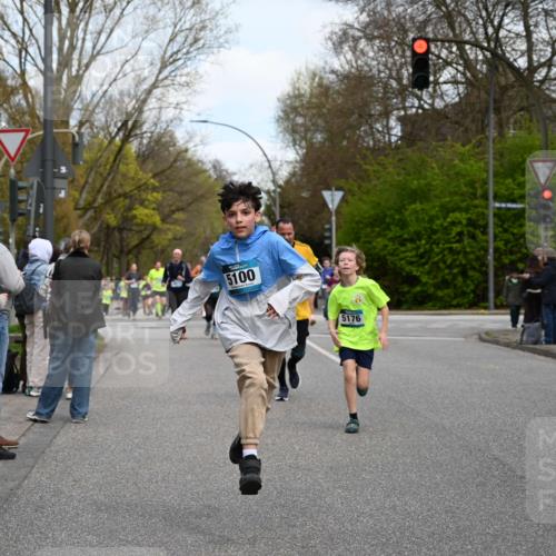 12.04.2026 - 45. Internationalen Wilhelmsburger Insellauf J. Mangold http://msf.ph/oto/9510995 12.04.2026 13:01:53 Ziel 2736, 3995, 5188, 5852, 3626, 5409, 5059, 2083, 5176, 4423, 2185, 5100, 4422, 4422, 2733, 4433, 2738, 3129, 3616, 5181, 5117, 3663, 5540, 5137, 4527, 4606, 5455, 4527, 4606, 5455, 4817, 4818, 4966, 2278, 2292, 2057, 5068, 3858, 3859, 4525, 4072, 2086, 5827, 4310, 4308, 5165, 4584, 5123 meine-sportfotos.de