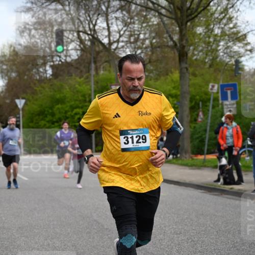 12.04.2026 - 45. Internationalen Wilhelmsburger Insellauf J. Mangold http://msf.ph/oto/9511023 12.04.2026 13:01:57 Ziel 3995, 5188, 5852, 3626, 5409, 5059, 2083, 5176, 4423, 2185, 5100, 4422, 2733, 4433, 2738, 2738, 3129, 3616, 5181, 5117, 3663, 5540, 5137, 4527, 4606, 5455, 4817, 4818, 4966, 2278, 2292, 2057, 2057, 5068, 3858, 3859, 4525, 4072, 2086, 5827, 4310, 4308, 5165, 4584, 5123, 5177, 5178, 5658, 4235, 3128, 5175 meine-sportfotos.de